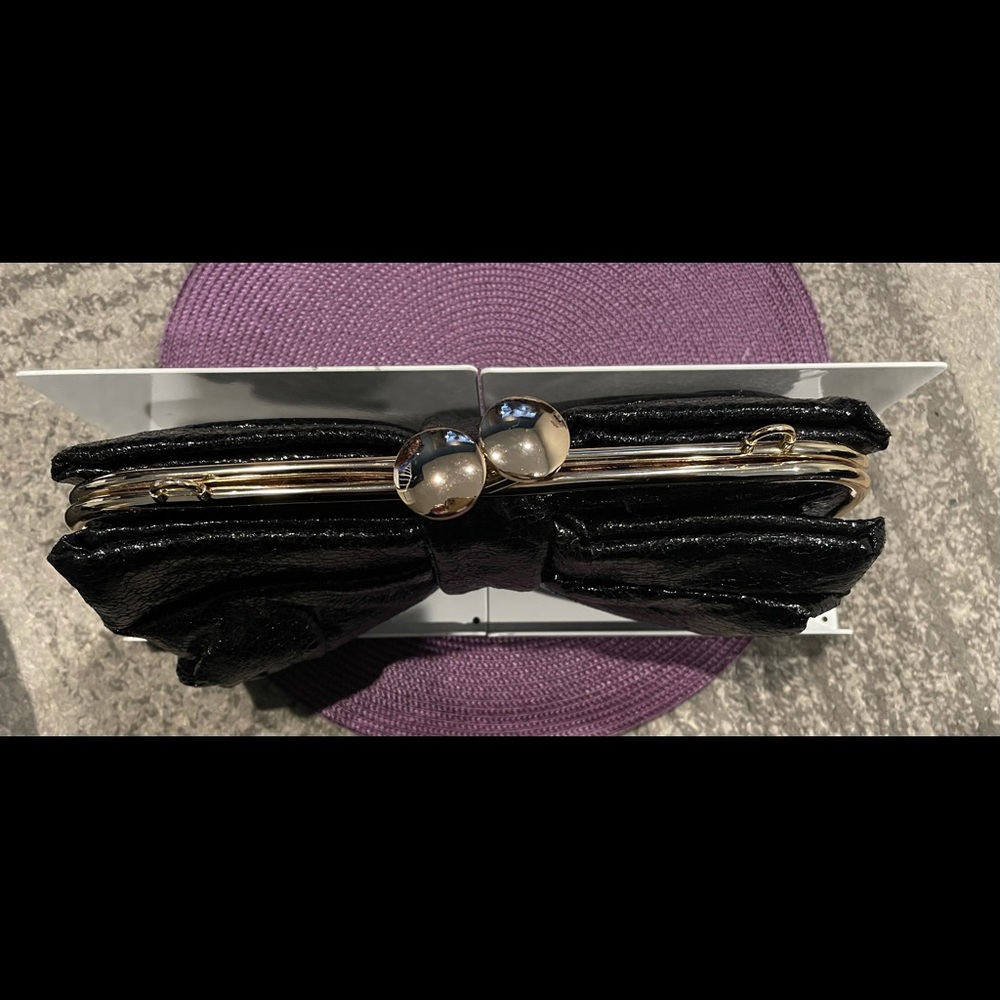 #108 - Brand New Chunky Clutch / Shoulder Bag with detachable Gold link chain! - Picture 3 of 12